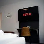 Junik 