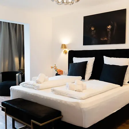Am Sternbuschweg Apartment *